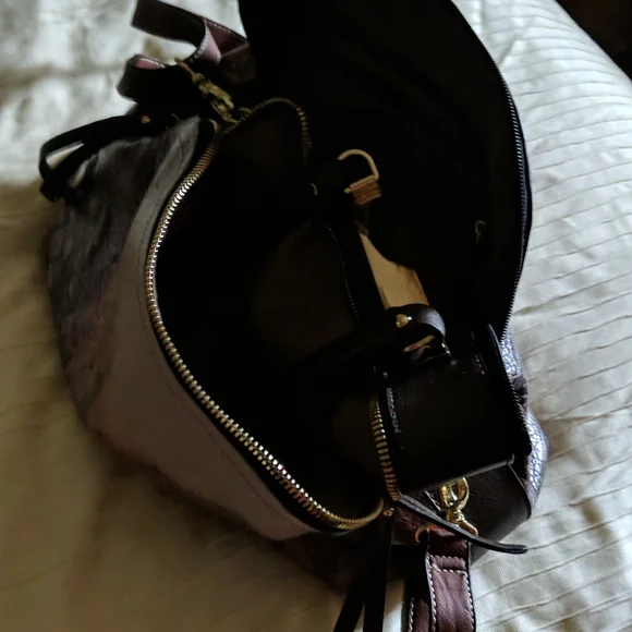 Purse - Picture 4 of 7